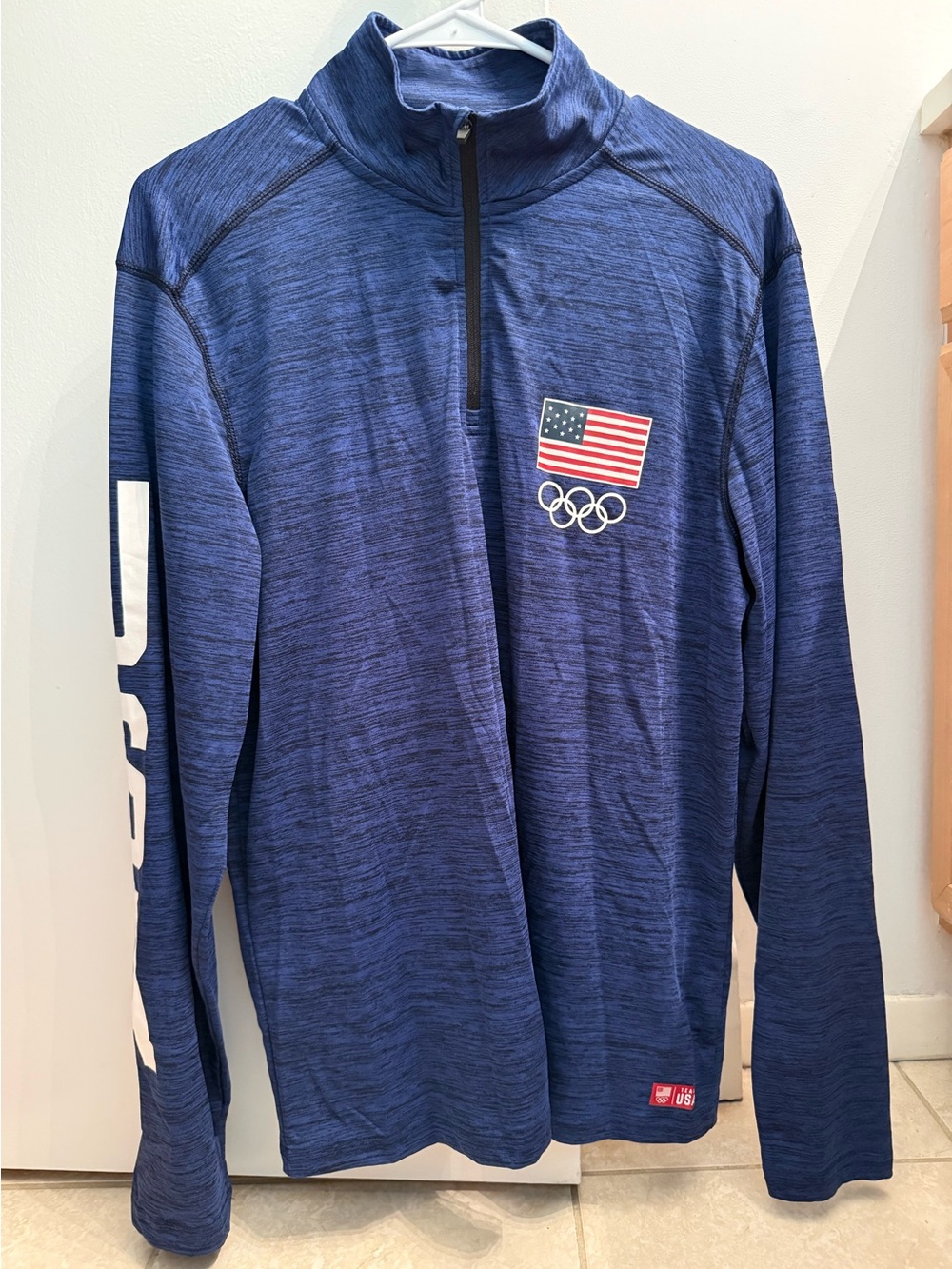 Team Apparel Men's Team USA Olympic Quarter-Zip Long Sleeve Shirt